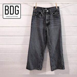 BDG Urban Outfitters – 25 – High-Waist Wide-Leg Gray Jeans